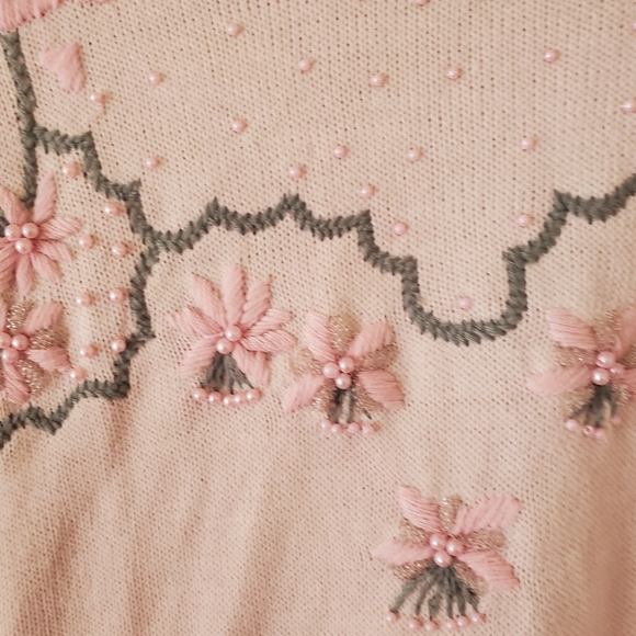 Vintage Embroidered Monochromatic Pink Grandmacore Crewneck Sweater Size XXL - Picture 3 of 11